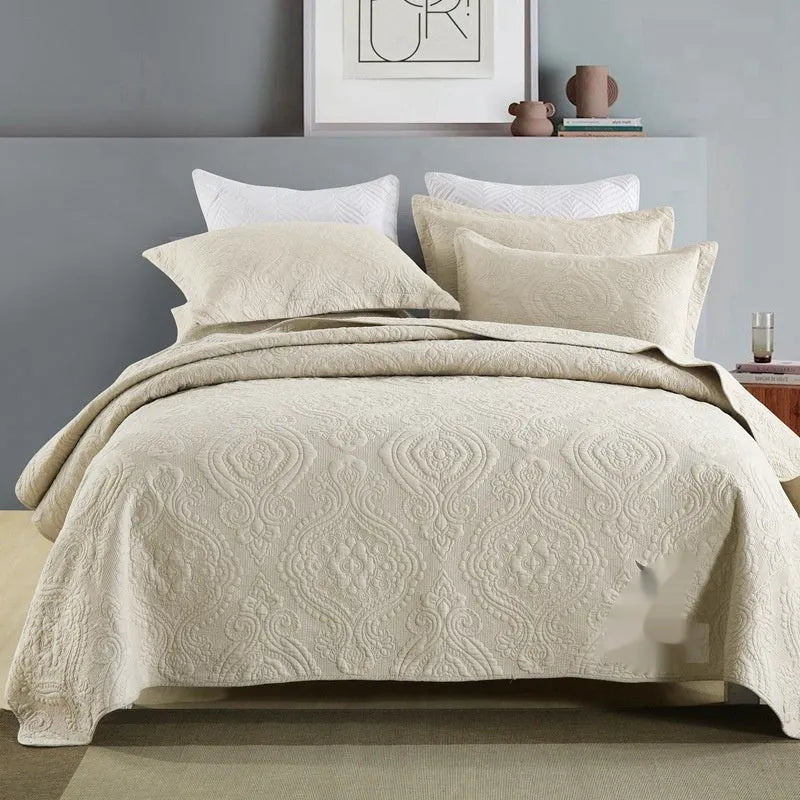 Pure cotton reversible bedspread bedding set with embroidery detailing in beige and yellow Damascus pattern