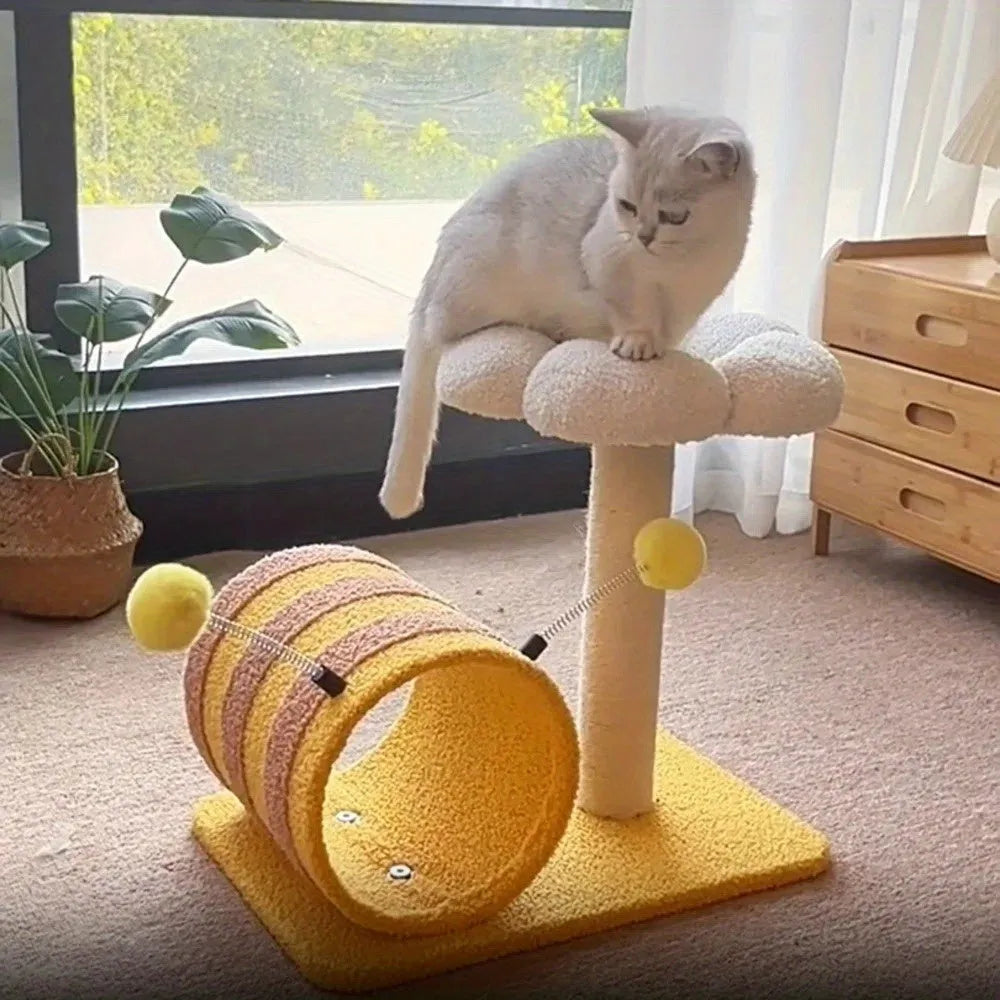 Yellow bee-themed cat climbing frame with sisal scratching board and integrated tunnel