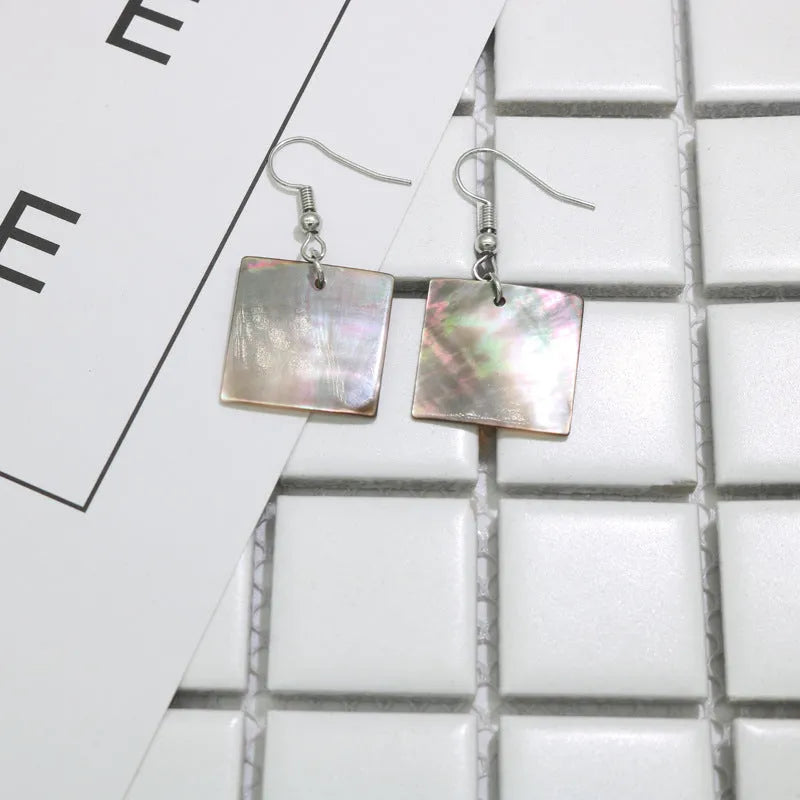 Women's geometric shell earrings in retro style with square panther or rectangular shell colour options