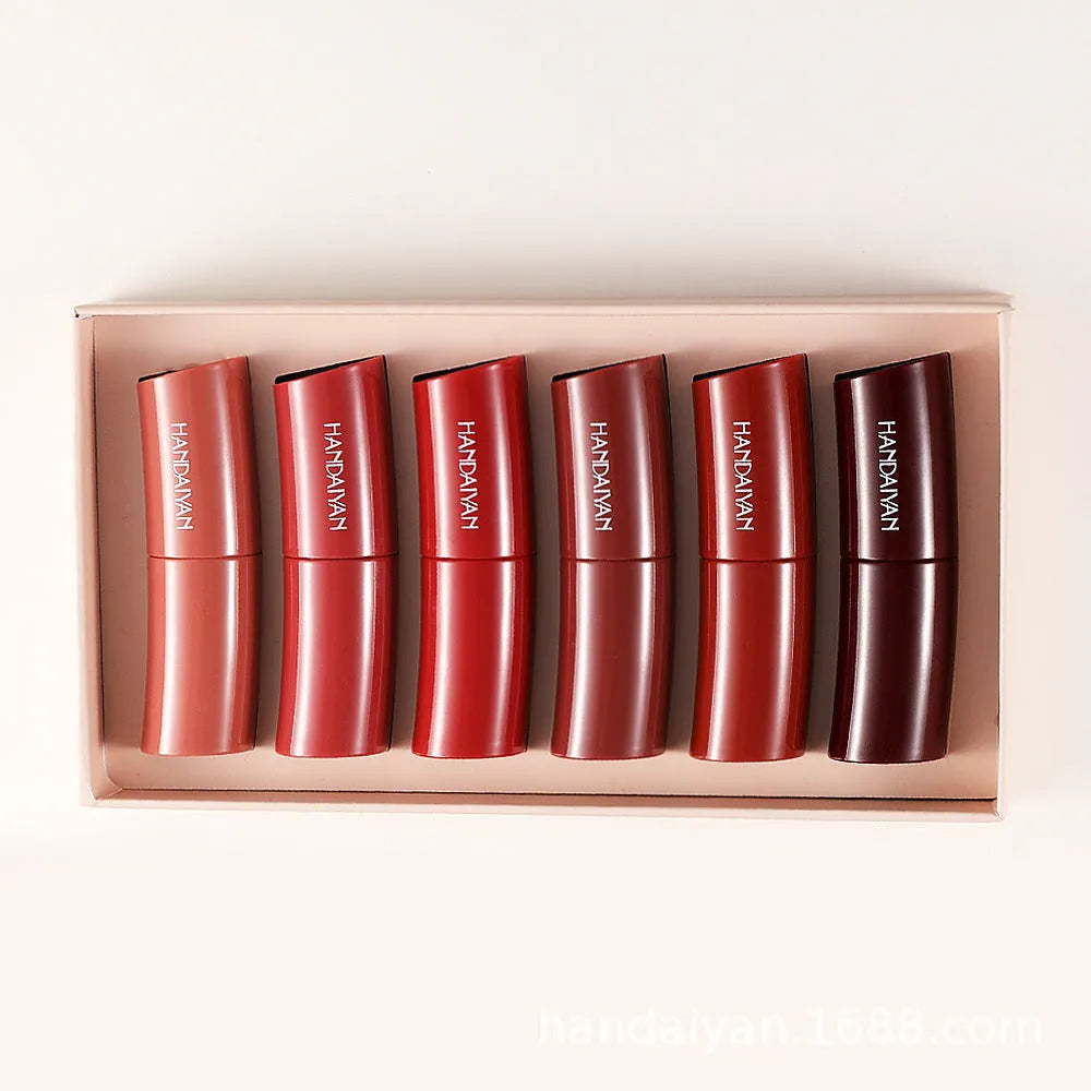Matte lipstick kit with Arc Lipstick Kit range of shades for long-lasting natural three-dimensional lip colour