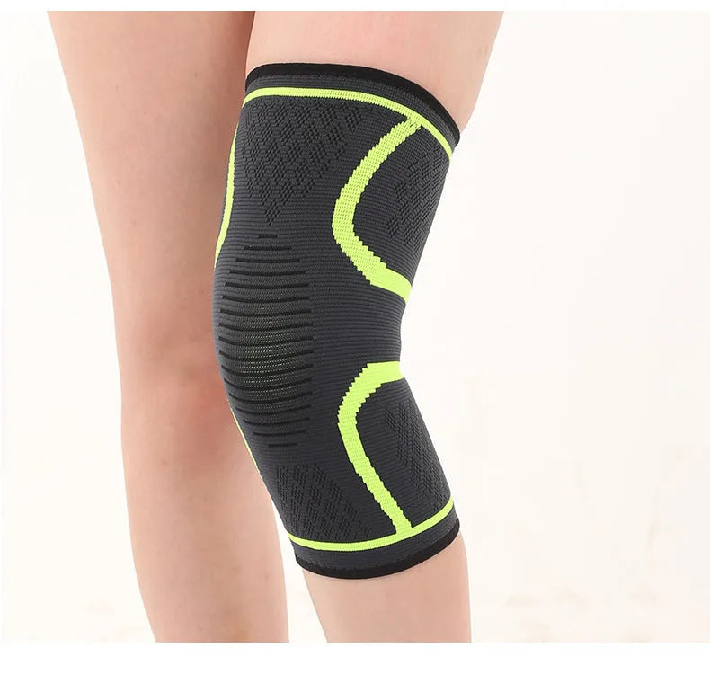 Black double corrugated sports kneecap for basketball and running