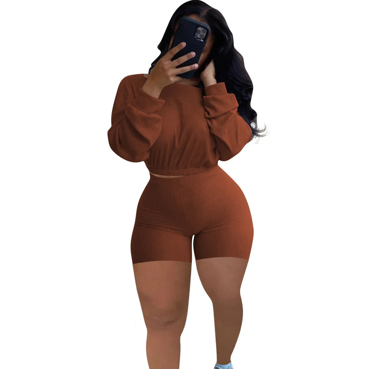 Women's off-the-shoulder two-piece set with sunken stripe pattern in solid colour with long sleeves and shorts