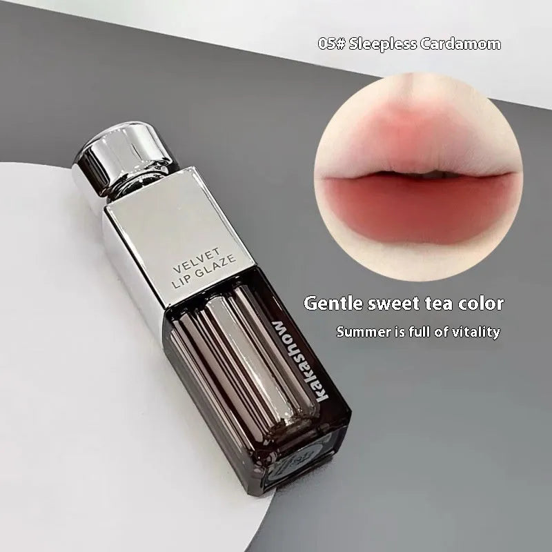 Kakashow matte soft mist lipstick in six shades with 1.8g velvet lip paint