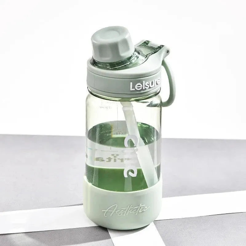 Plastic straw cup in grey, green or pink colours with 520ml, 780ml or 1000ml capacity options