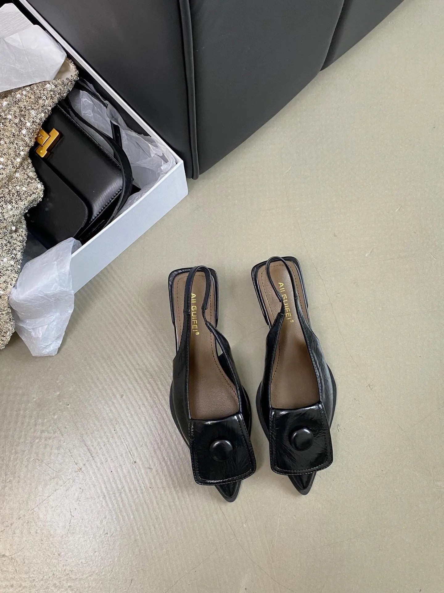Women's low heel pointed toe sandals with back strap in apricot colour