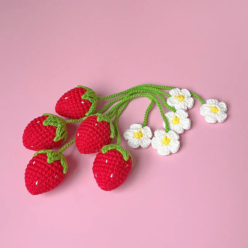Wool crochet woven strawberry pendant necklace with 35cm length and knitted texture