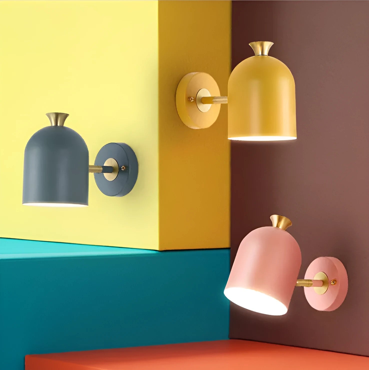 Single-head aluminium wall lamp with LED mirror front in blue, green, pink, or yellow light colour options