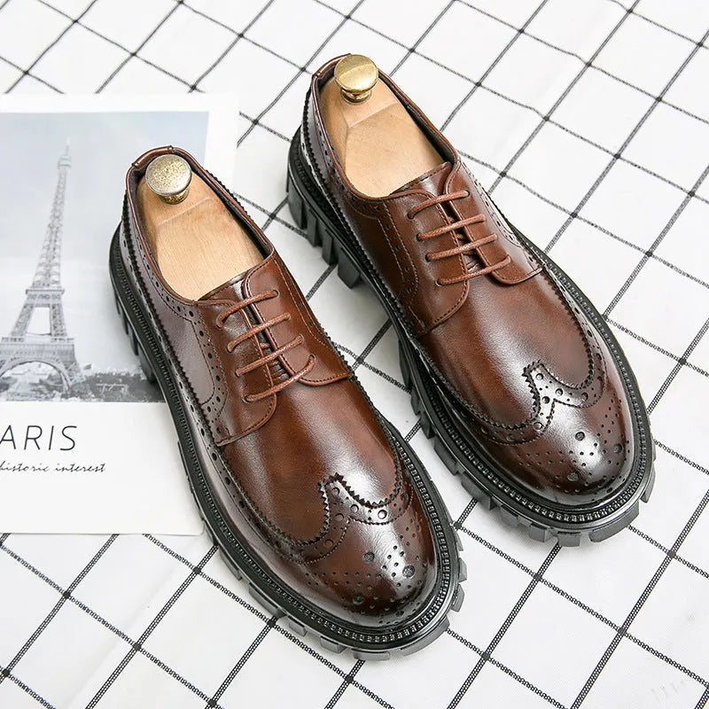 Men's black and brown brogue Oxford shoes with wingtip detailing and round toe
