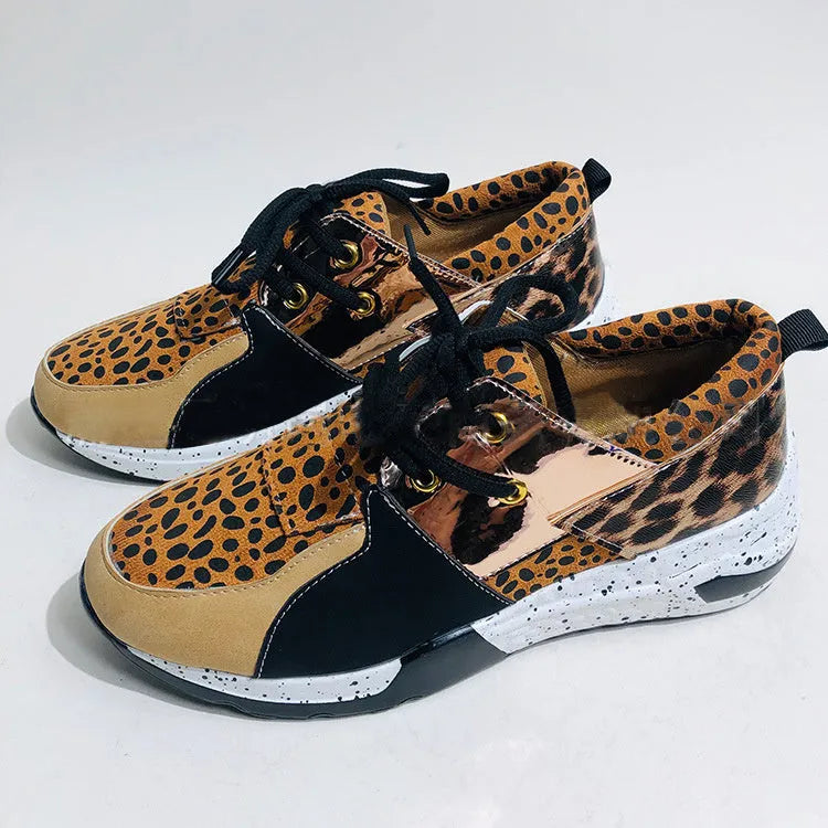 Women's wedge heel suede sneakers in leopard print with round toe and low-cut design