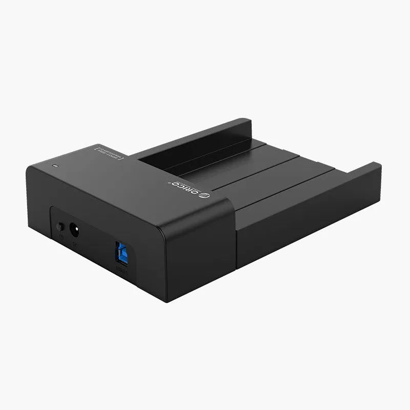 Black plastic hard disk storage case for 2.5-inch and 3.5-inch SATA drives with data cable