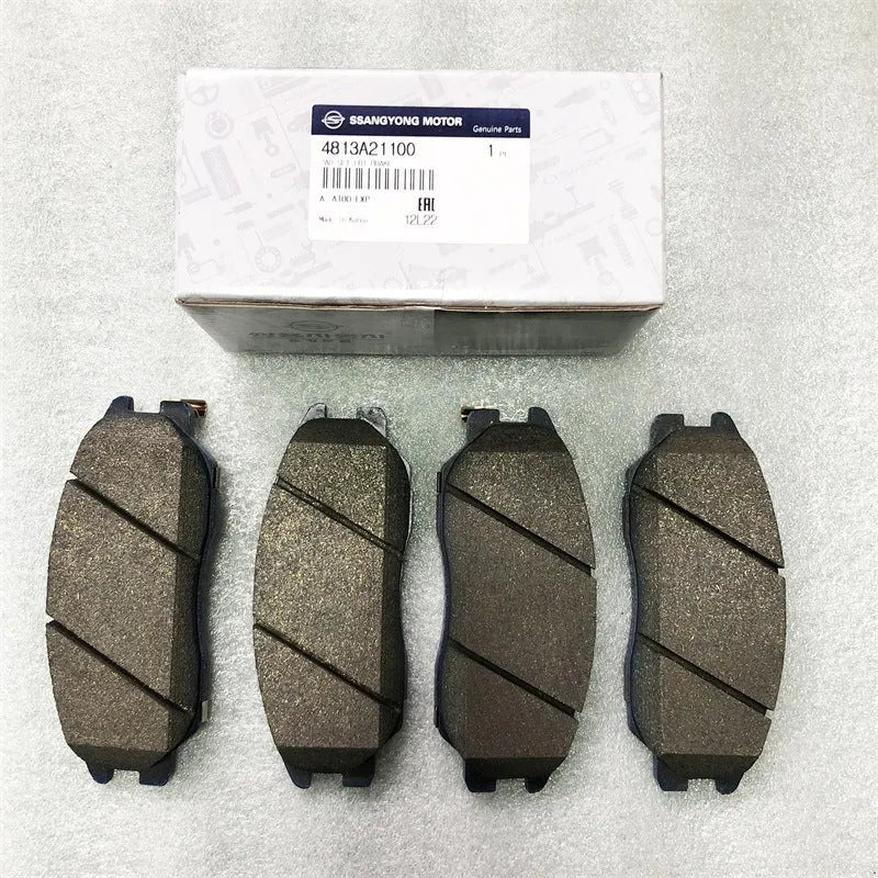 Aiteng Kyron Rester brake pad part numbers 4813009A10 and 4813008BA0