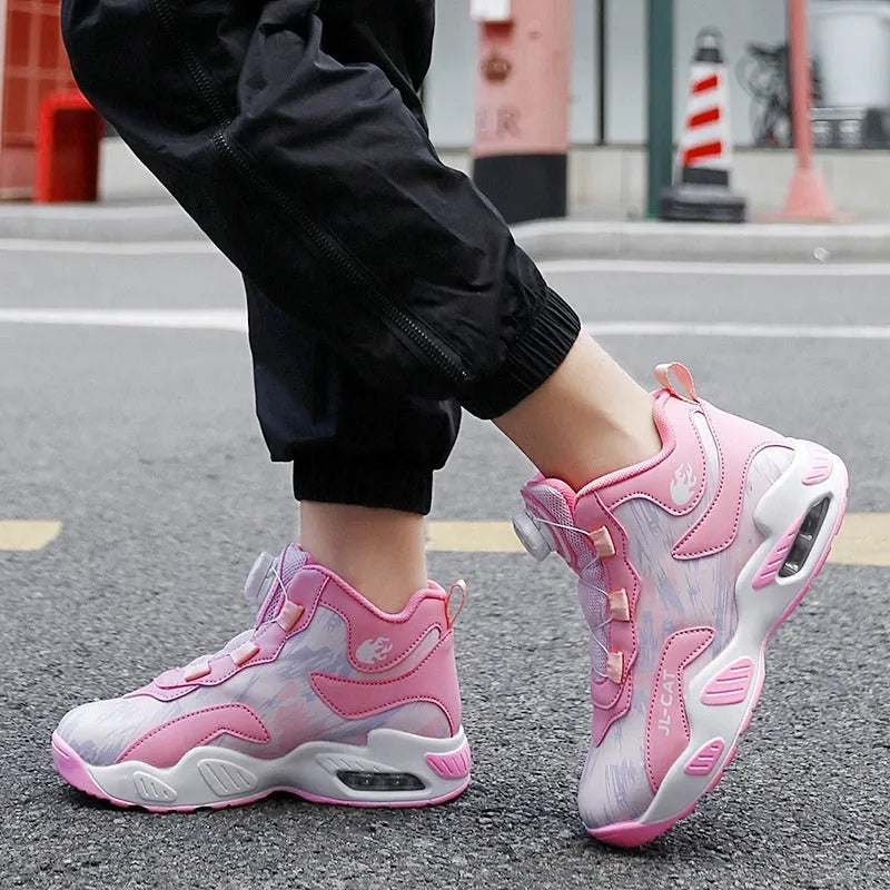 Children's basketball running shoes with rotating button closure in synthetic leather
