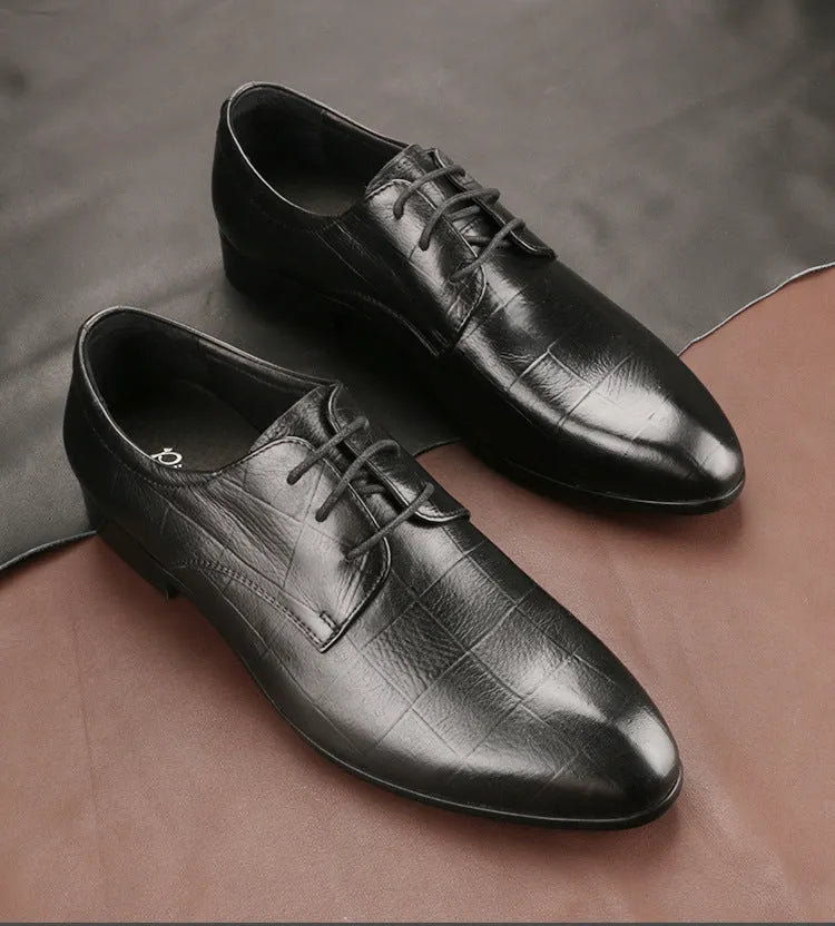 Men's black leather derby shoes with checkered pattern and pointed toe on antiskid rubber sole