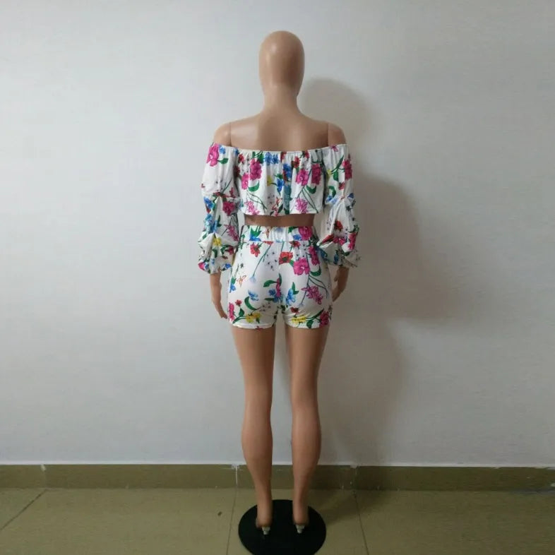 Multicolour digitally printed two-piece suit with pile sleeves on long-sleeved top and shorts