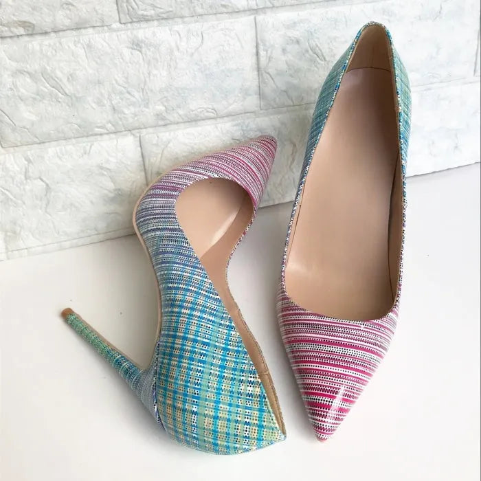 Pink and blue gradient patent leather women's stiletto heels with pointed toe and thin high heel.
