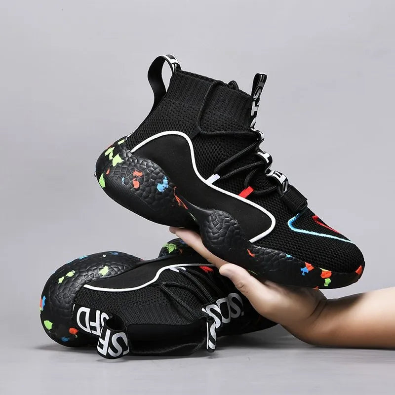 Men's camouflage vulcanise sneakers with mesh upper and rubber sole in black or white pattern