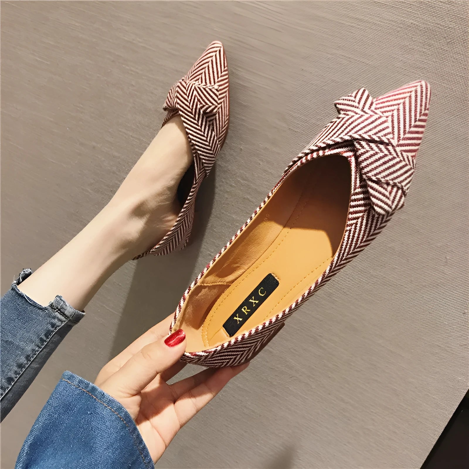 Women's pointed shallow mouth shoes in black and red with cotton uppers and low flat heels