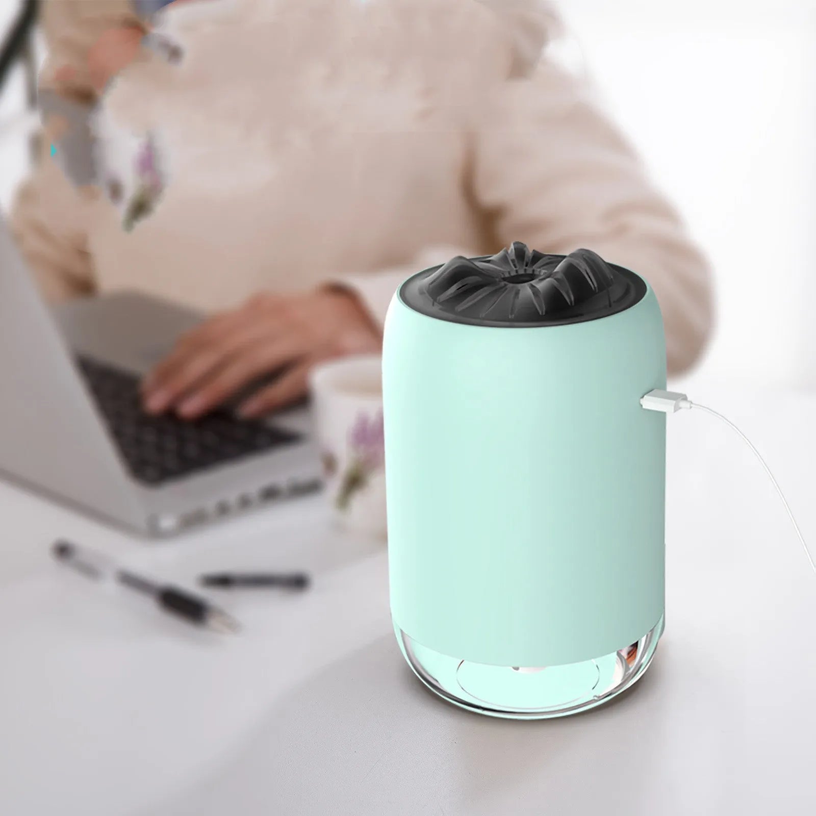 Magic flame ultrasonic humidifier columnar design in white, blue, or pink colours with USB connection