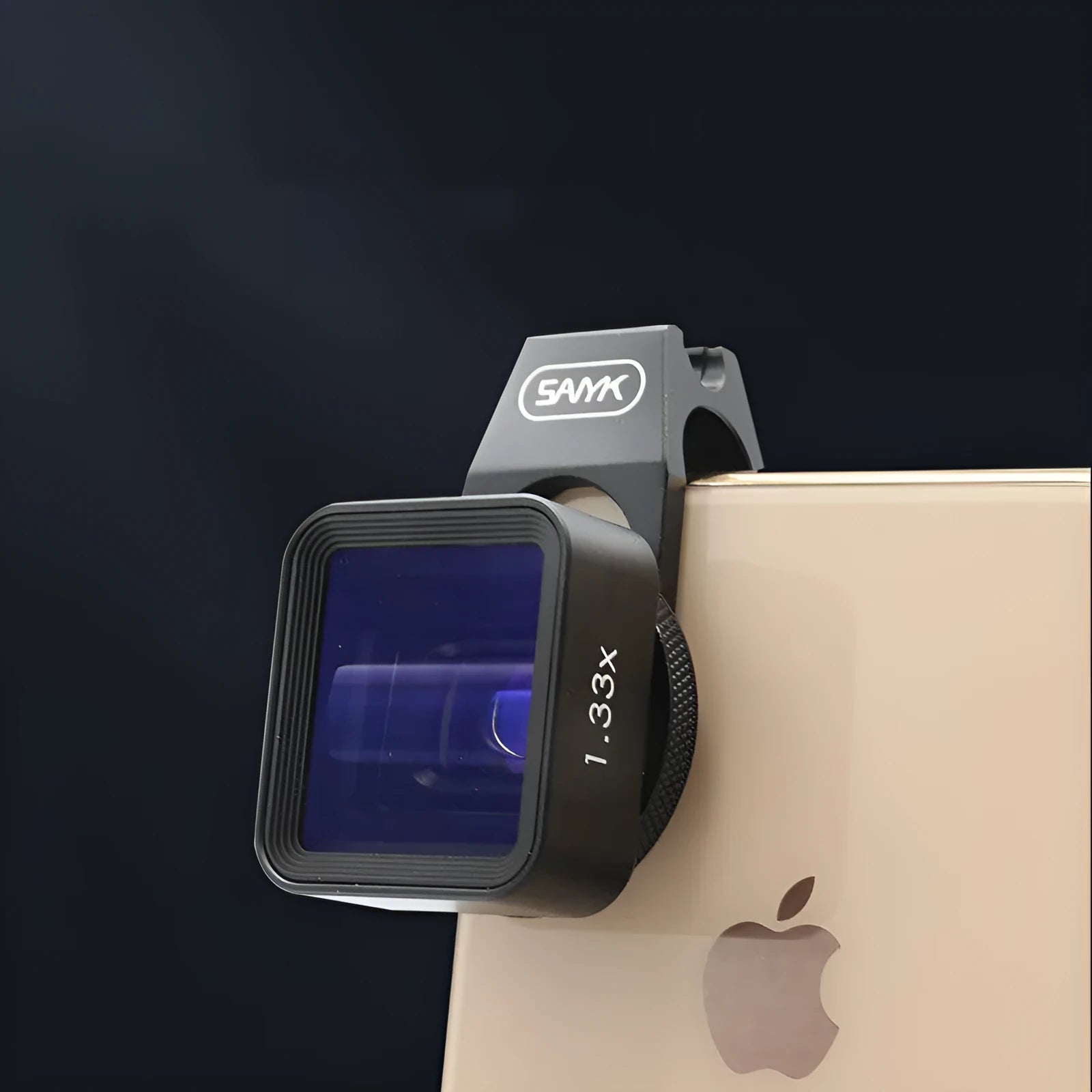Black SANYK 1.33x anamorphic lens for mobile phones creating widescreen video.