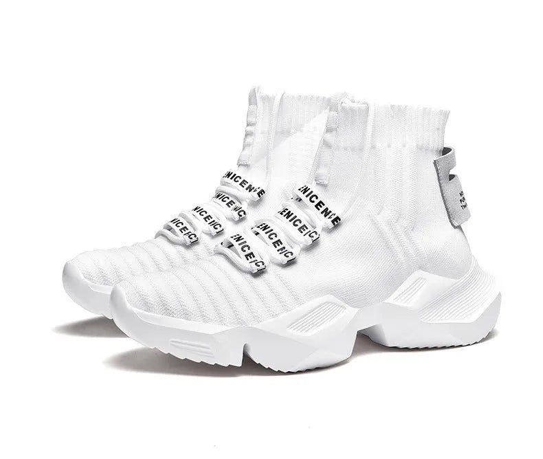 Men's black and white casual sports shoes with mesh lining available in sizes 39-47 UK