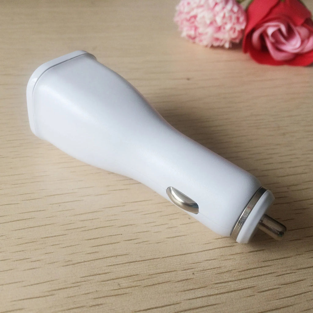 White QC30 single port USB car charger with QC2.0 fast charging for smartphones and tablets