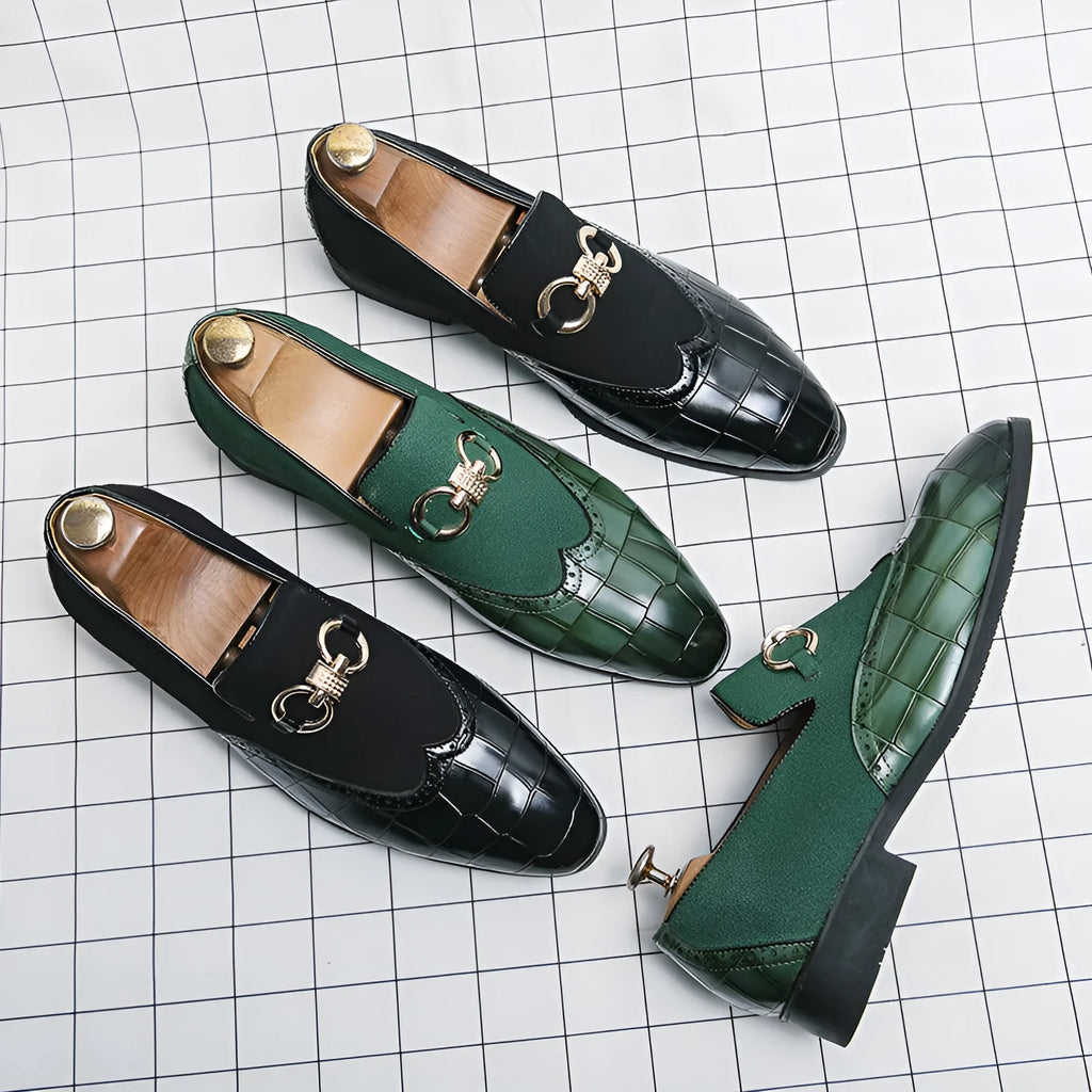Men's Korean style business casual shoes with pointed toe design and decorative sewing lines