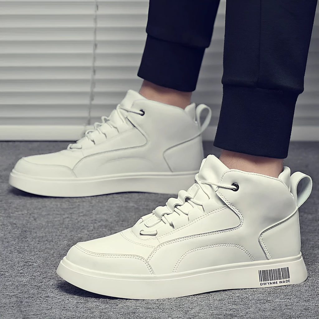 Men's white low-heel casual board shoes with round toe and flat rubber sole.