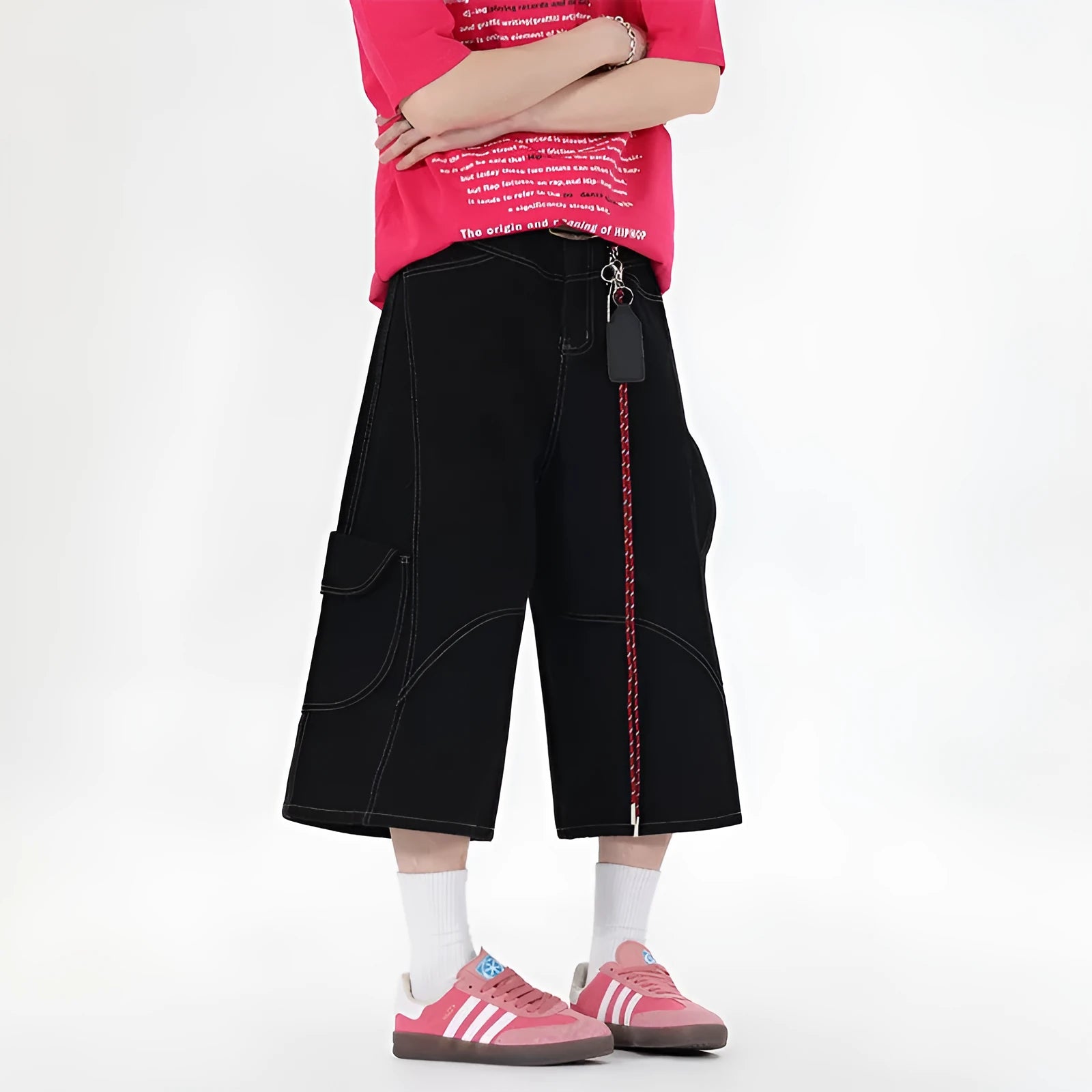 Retro denim cropped shorts with multiple pockets and wide leg design in black or red
