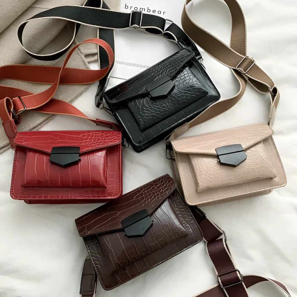 Vintage-style crossbody bag in PU leather with dimensions 20cm x 14cm x 7cm