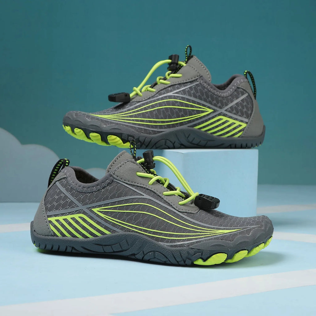 Children's wading swimming shoes with elastic closure and rubber sole in multiple colour options