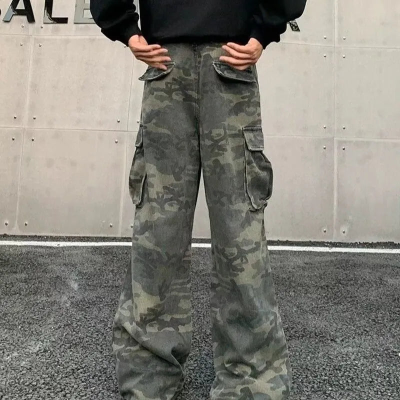 American vintage style camouflage cargo pants with multiple pockets and Korean mid waist design