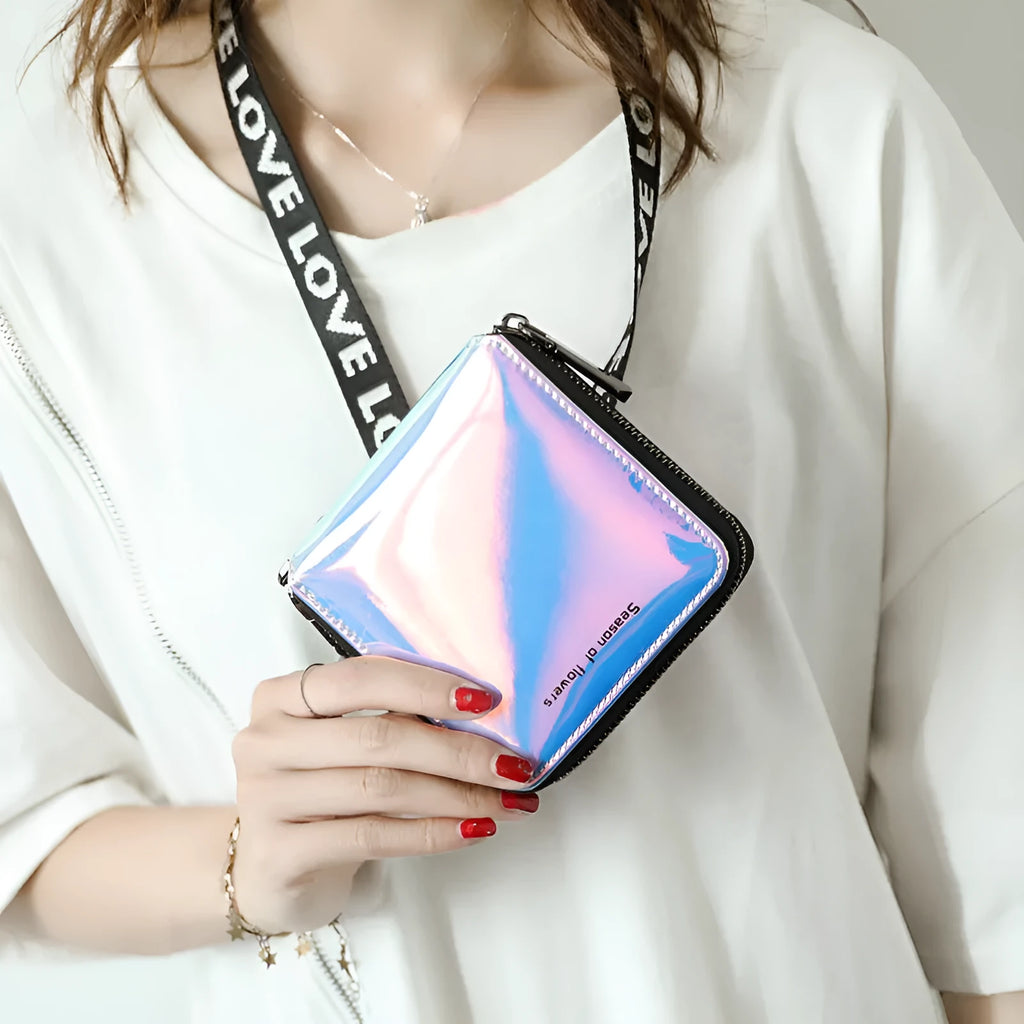Women's short folding Korean style wallet in PU leather with 11cm square dimensions and 2.5cm thickness