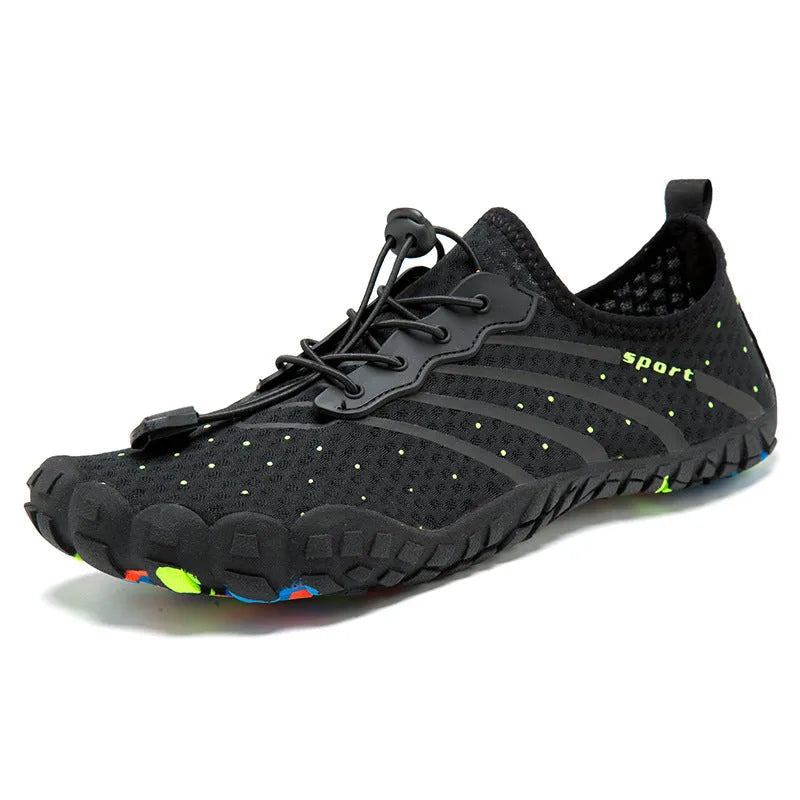 Couple outdoor fitness shoes in army green with mesh upper and rubber sole for beach swimming and hiking