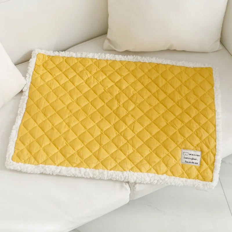 Soft Cloth Pet Blanket for Cats Machine Washable Pet Bed Cage Liner Available in M L XL Sizes in Blue Gray Pink Yellow Colour Options