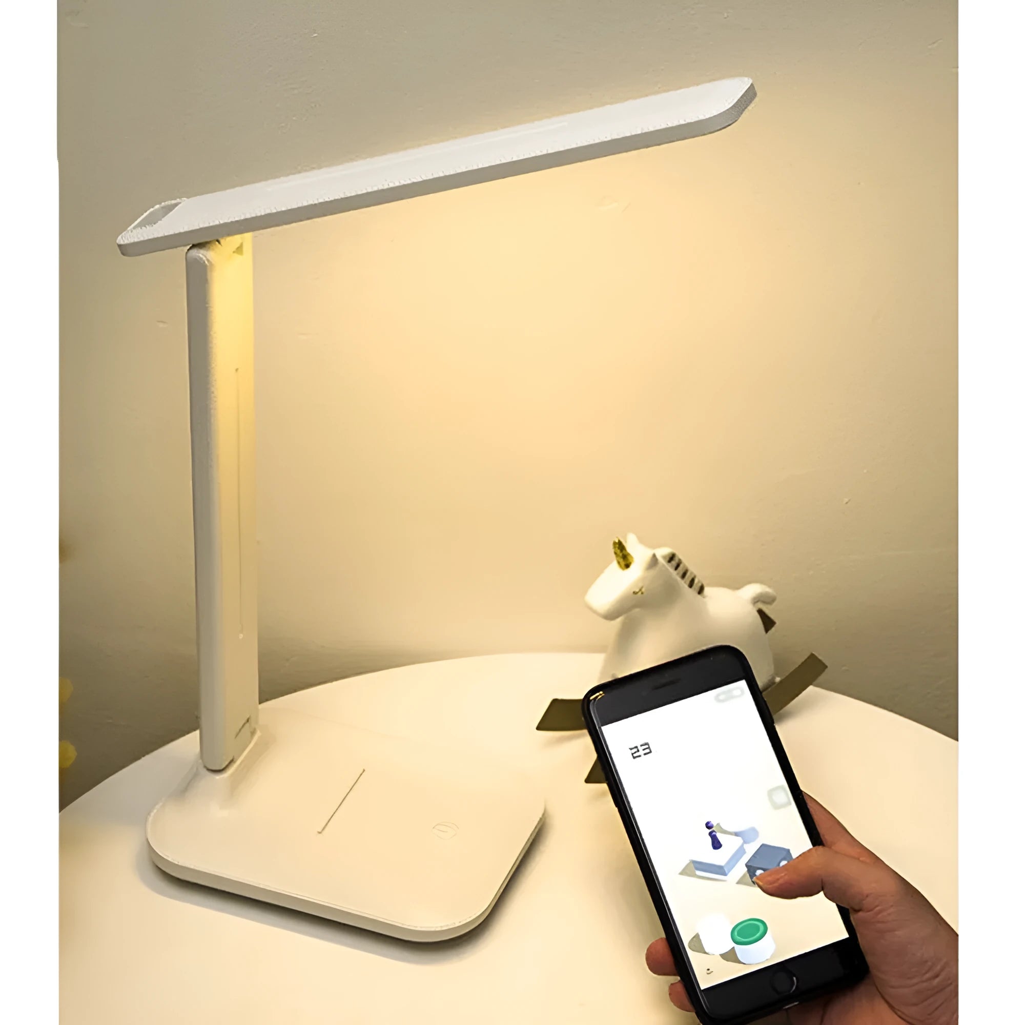 White touch dimming bedside lamp with USB charging for children's bedrooms