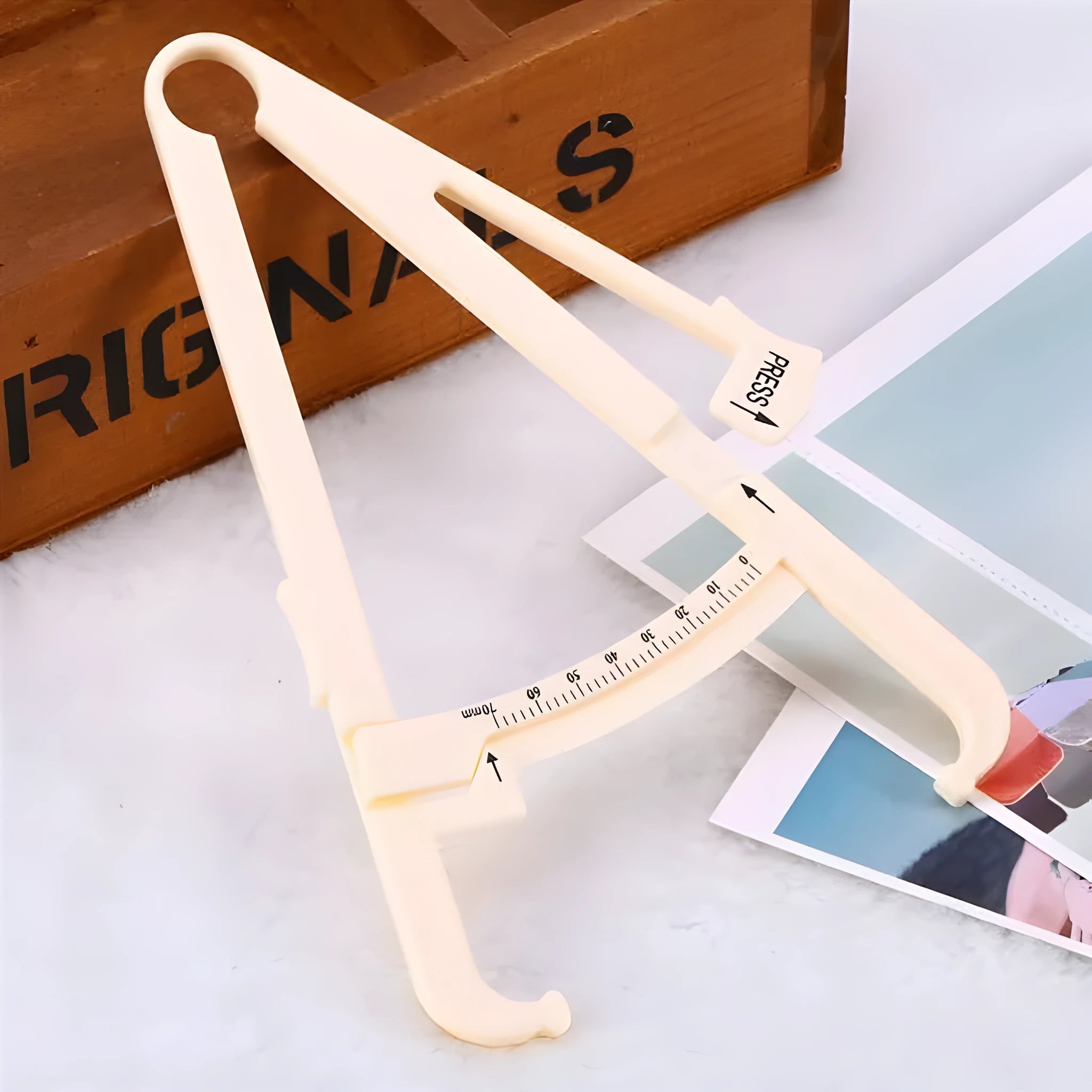 Acrylic body fat caliper for skin fold thickness measurement with 200mm range