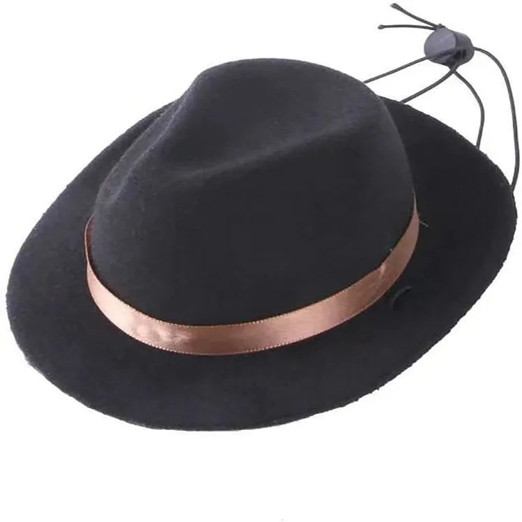 Small wool felt pet hat in pink colour with hairpin for cats and dogs