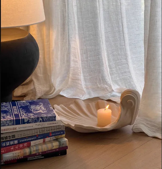 White resin fruit plate decoration with detailed simulation shell design for table centrepiece displays