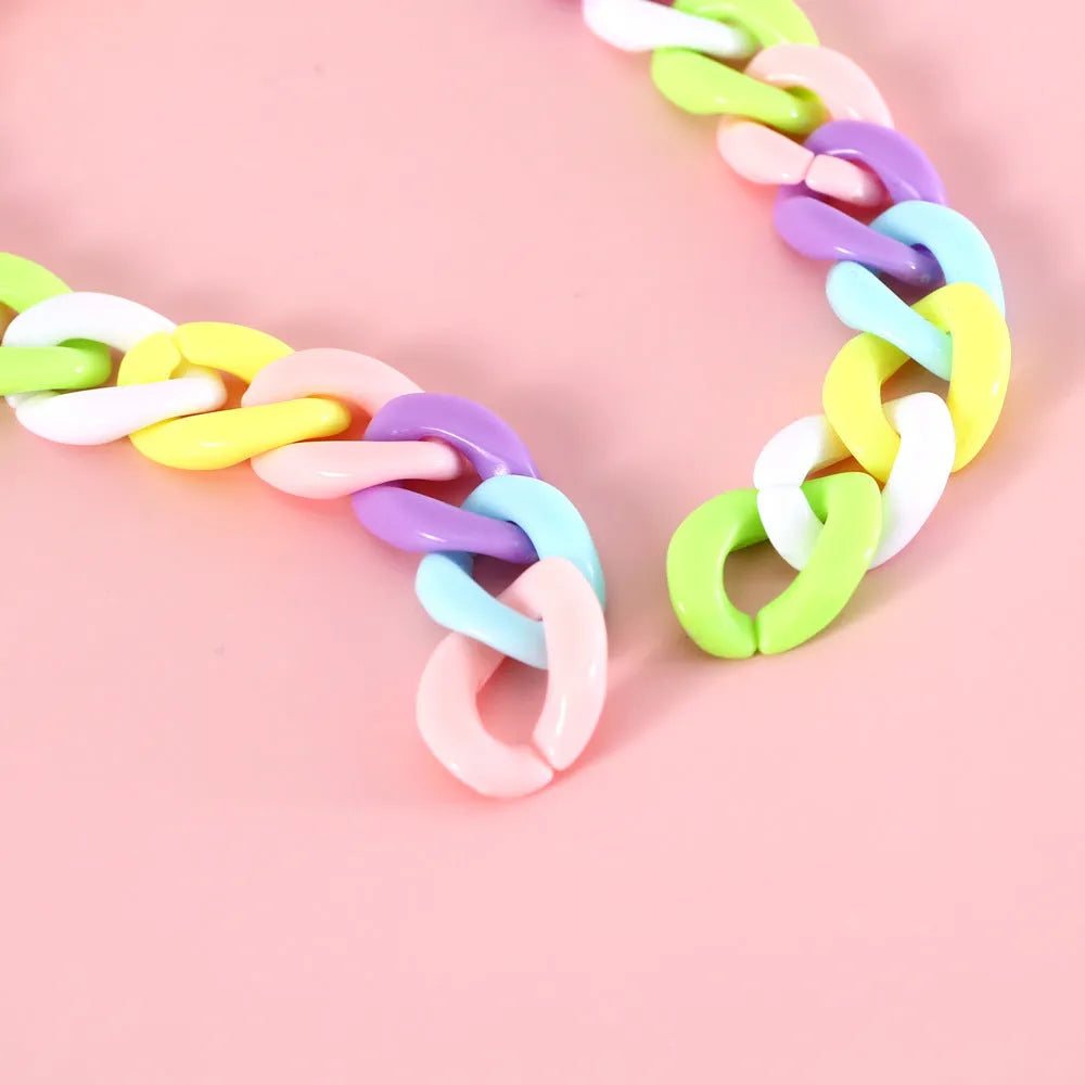 Macaron candy colour plastic chain collar for pets in blue, pink, and mixed colours with S and M size tags.