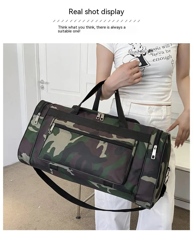 Camouflage waterproof luggage bag with 20-litre capacity and polyester stripe lining