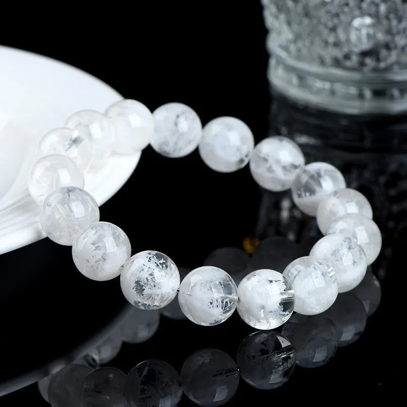 Women's crystal bracelet with natural blizzard snowflake round beads and geometric Ruyi Xiangyun design elements