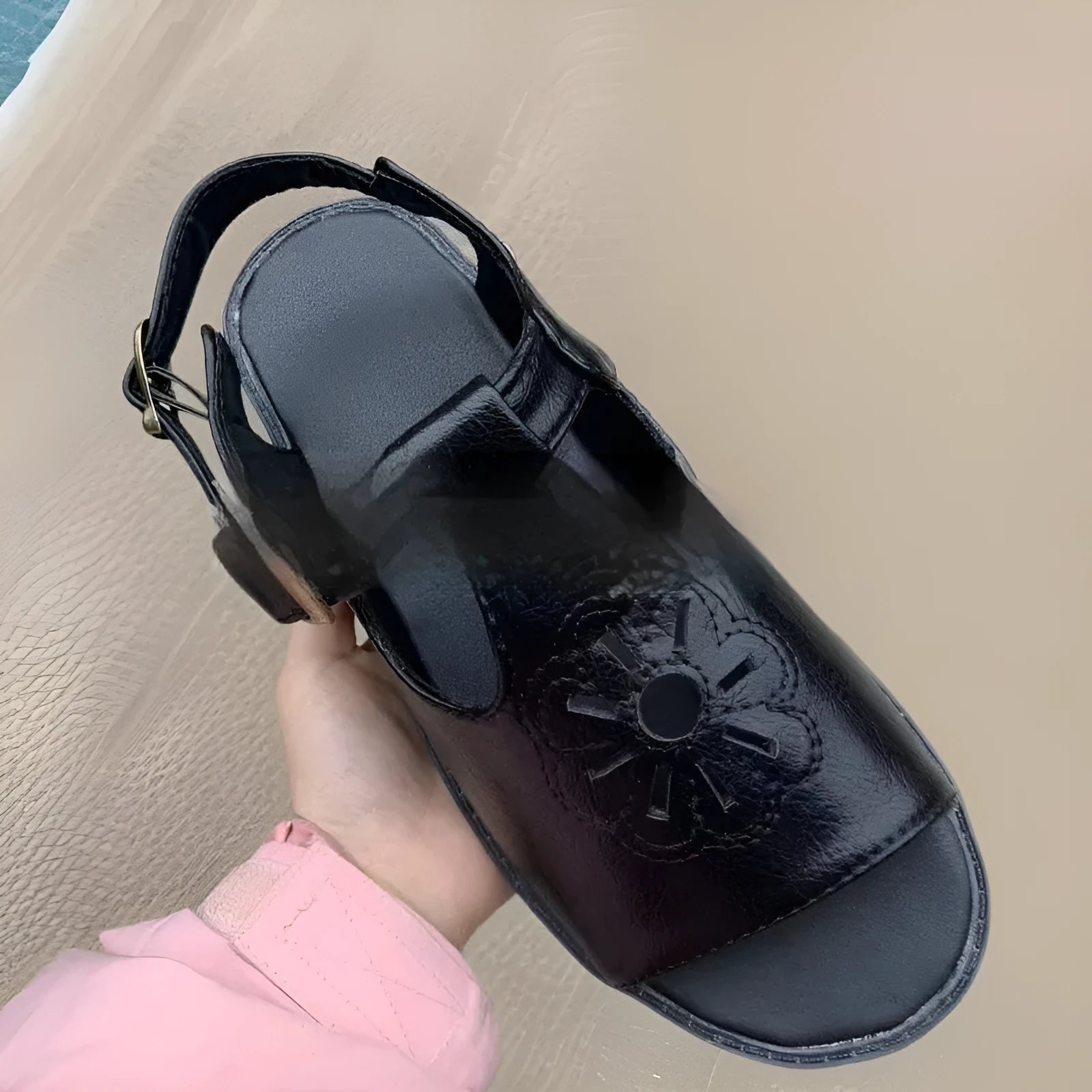 Men's black embroidered beach sandals with floral pattern on flat heel PU construction