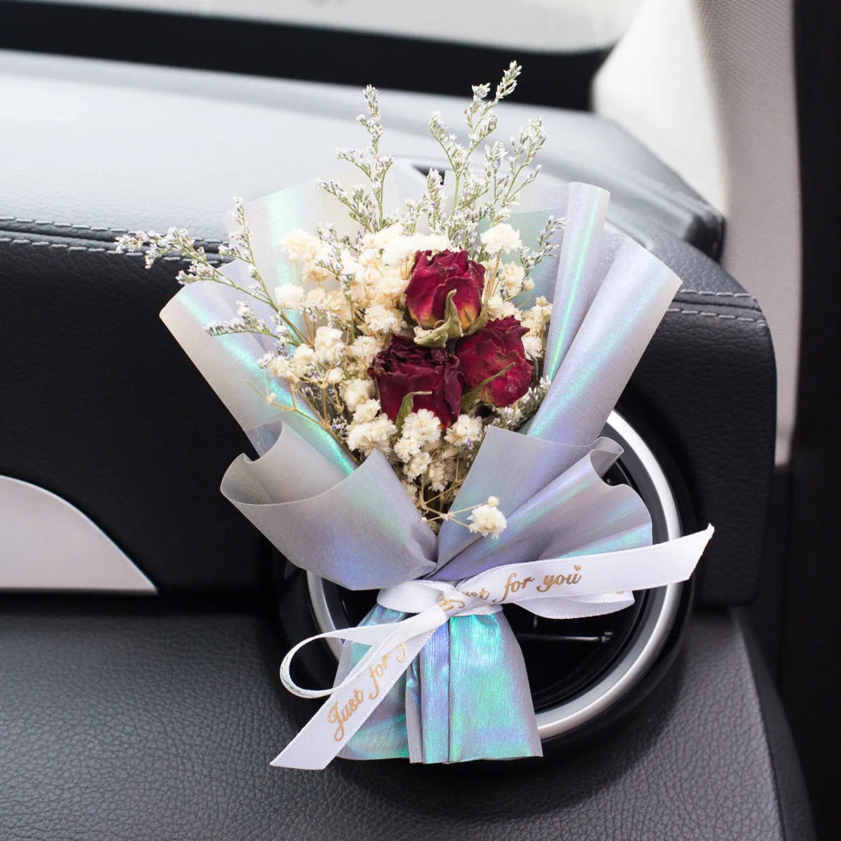 Handmade dried flower car vent ornament with interchangeable scented discs in multiple colour options