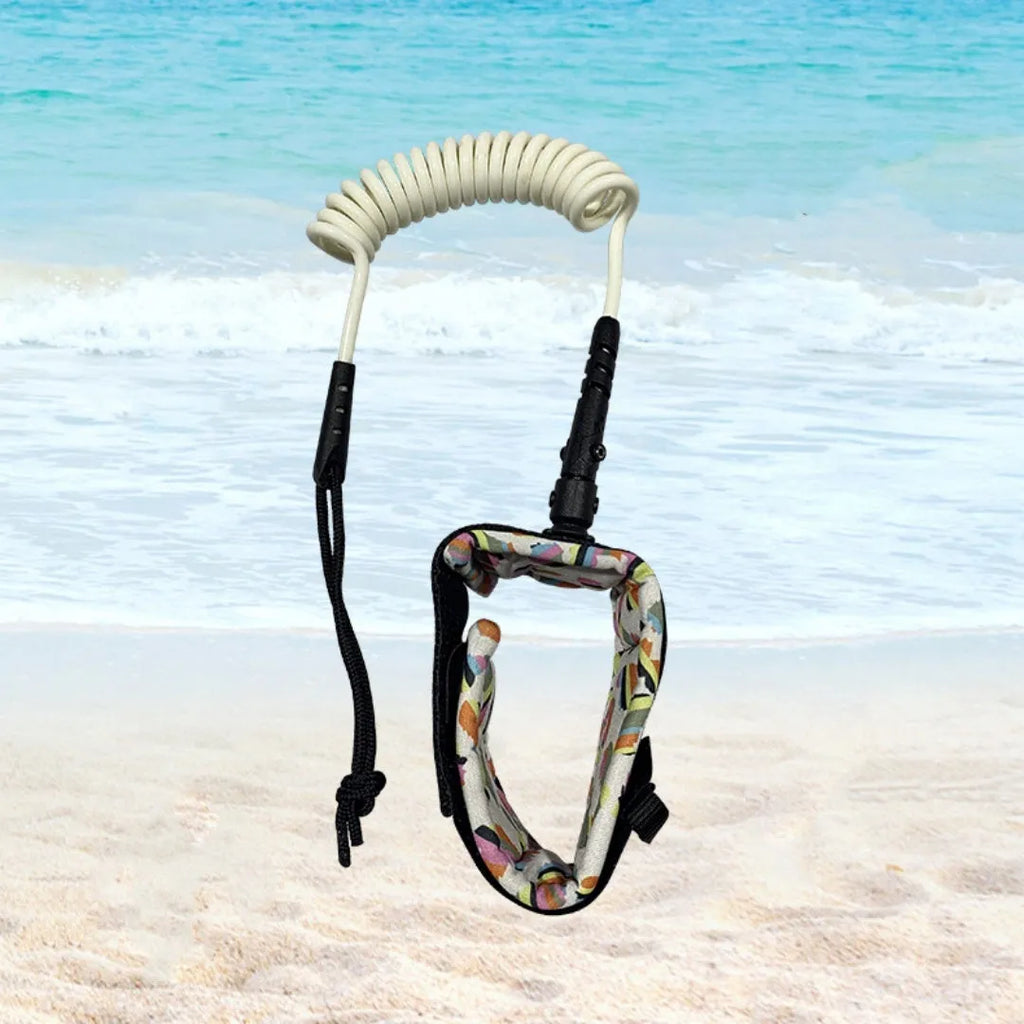 Surfboard hand holding rope showing high elasticity pulp construction