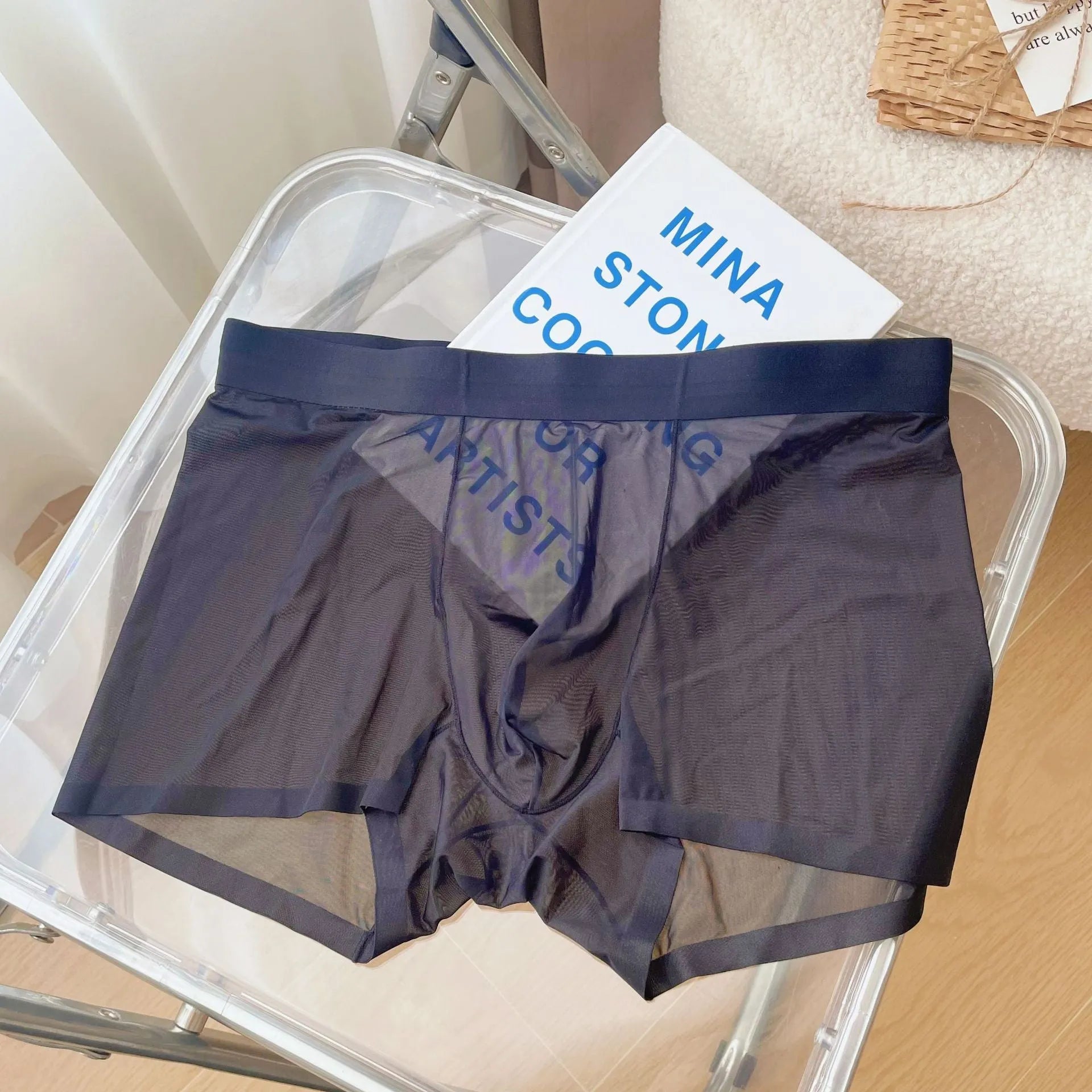 Men's seamless boxer shorts in quick-drying nylon fabric, shown in multiple colour options