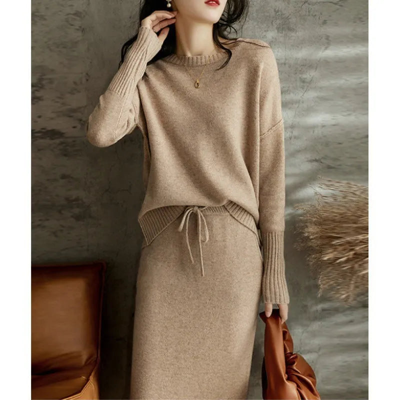 Women's knitted two-piece set in coffee colour with contrast tie-dye, loose long-sleeve top and mid-length skirt
