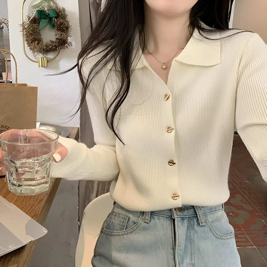 Women's loose fit viscose fibre knitted cardigan in beige colour with long sleeves
