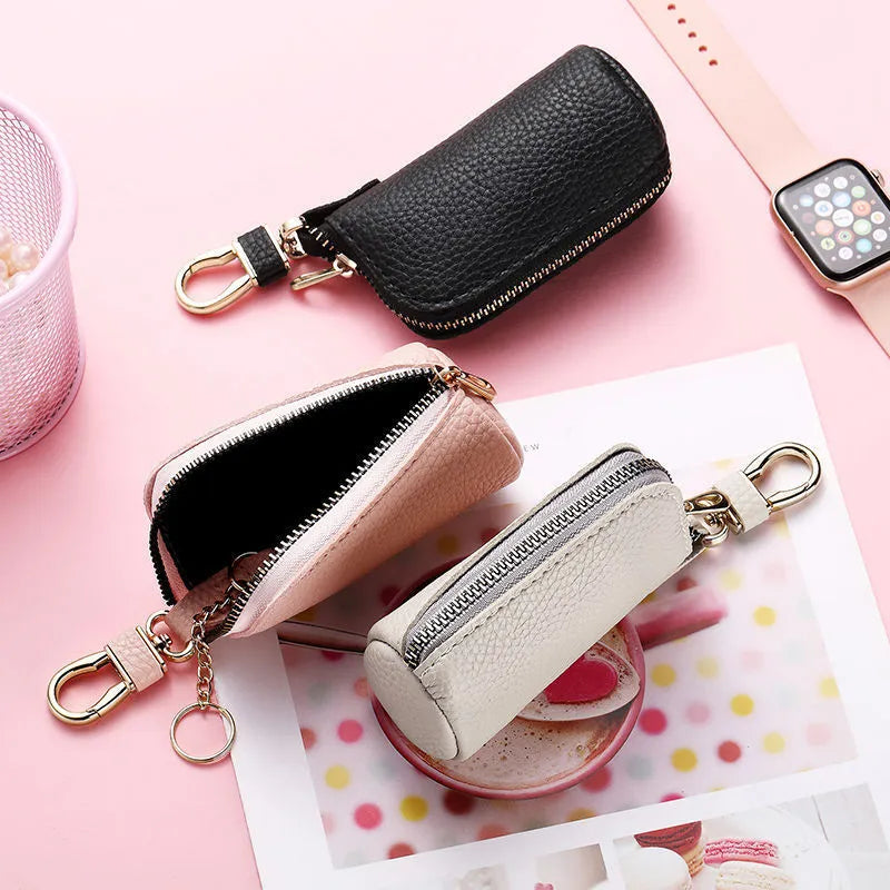 Minimalist men's car key case in black PU leather with zipper closure