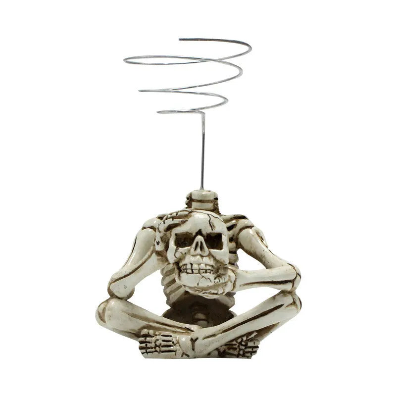 Resin skull design bracket for Tillandsia air plants with gothic styling, measuring 7x8x12.5cm