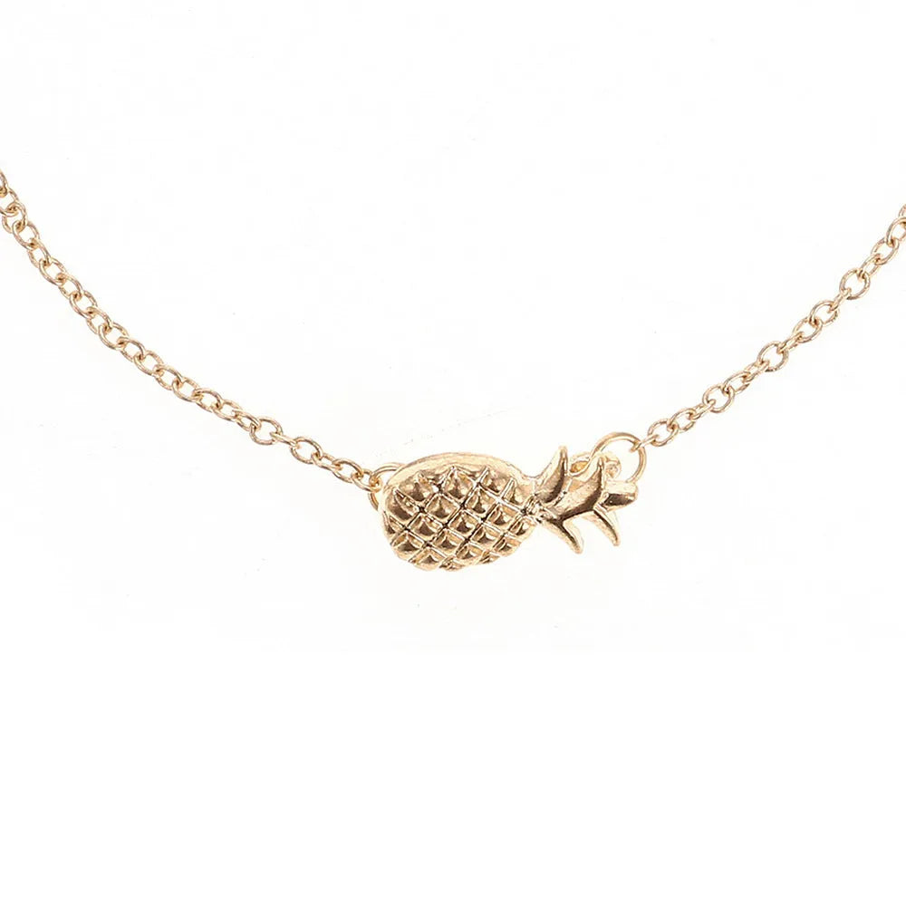 Alloy pineapple bracelet for women in gold or silver colour with fruit-shaped design